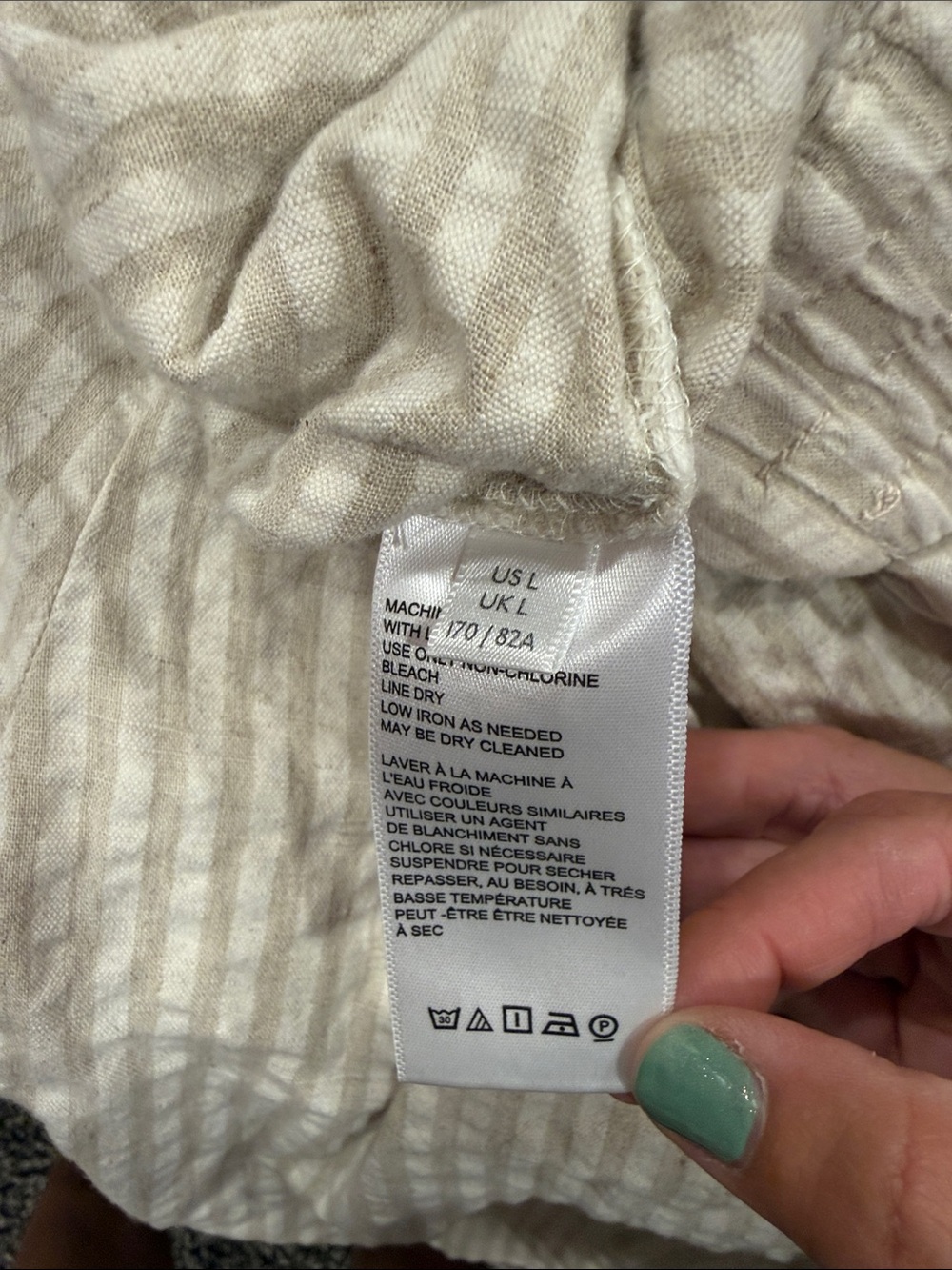 Urban Outfitters Beige and White Striped Cropped Pants - Picture 3 of 5